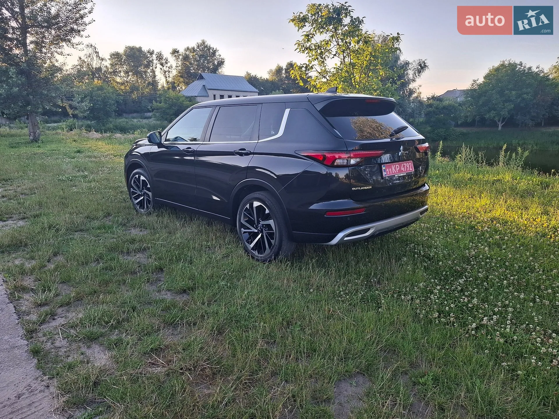 2023 Mitsubishi Outlander - мініатюра 3