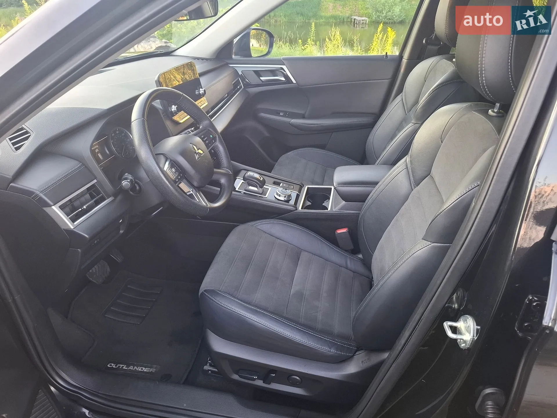 2023 Mitsubishi Outlander - мініатюра 21
