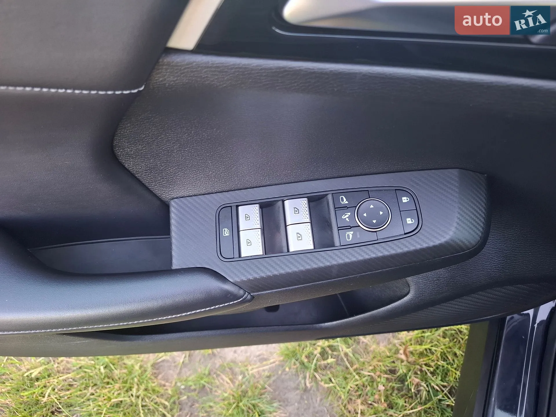 2023 Mitsubishi Outlander - мініатюра 22