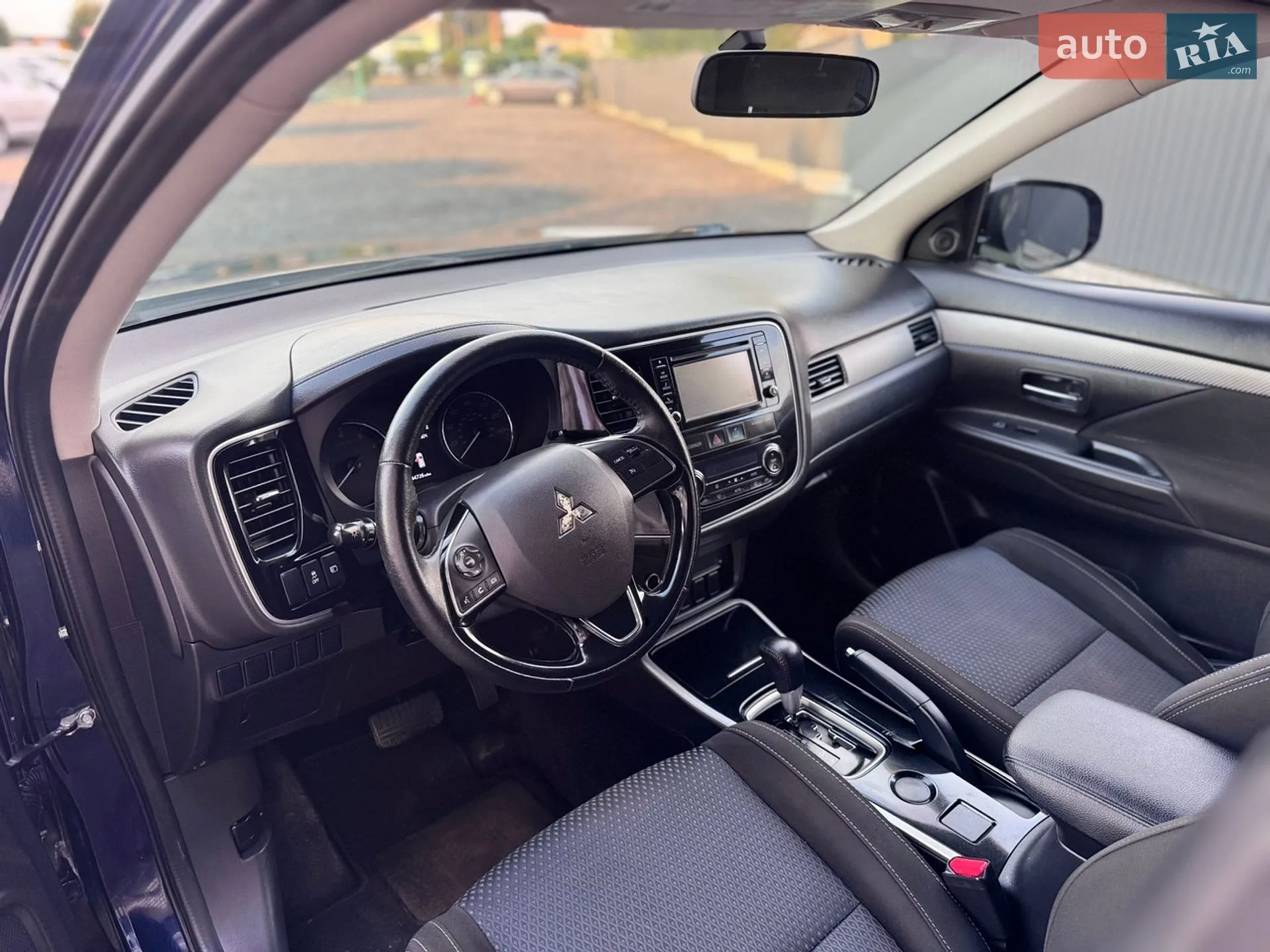 2016 Mitsubishi Outlander - мініатюра 22