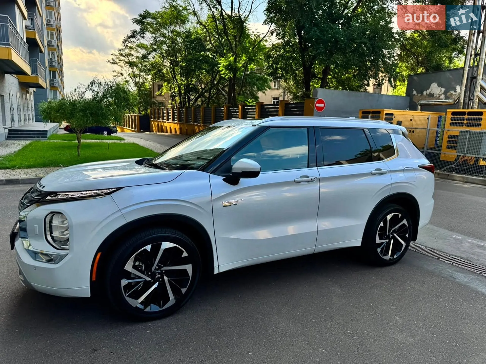2024 Mitsubishi Outlander - мініатюра 4