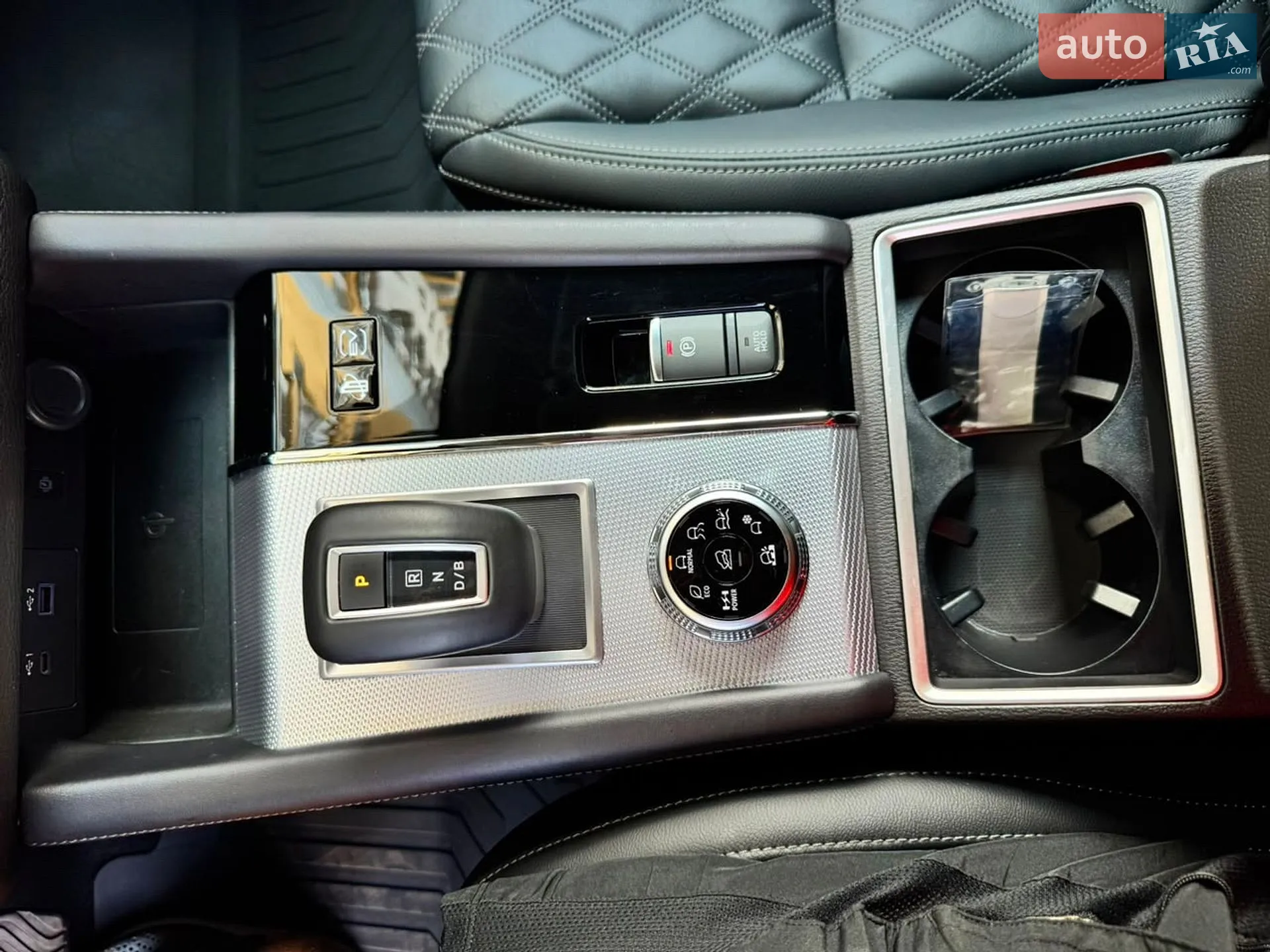 2024 Mitsubishi Outlander - мініатюра 8