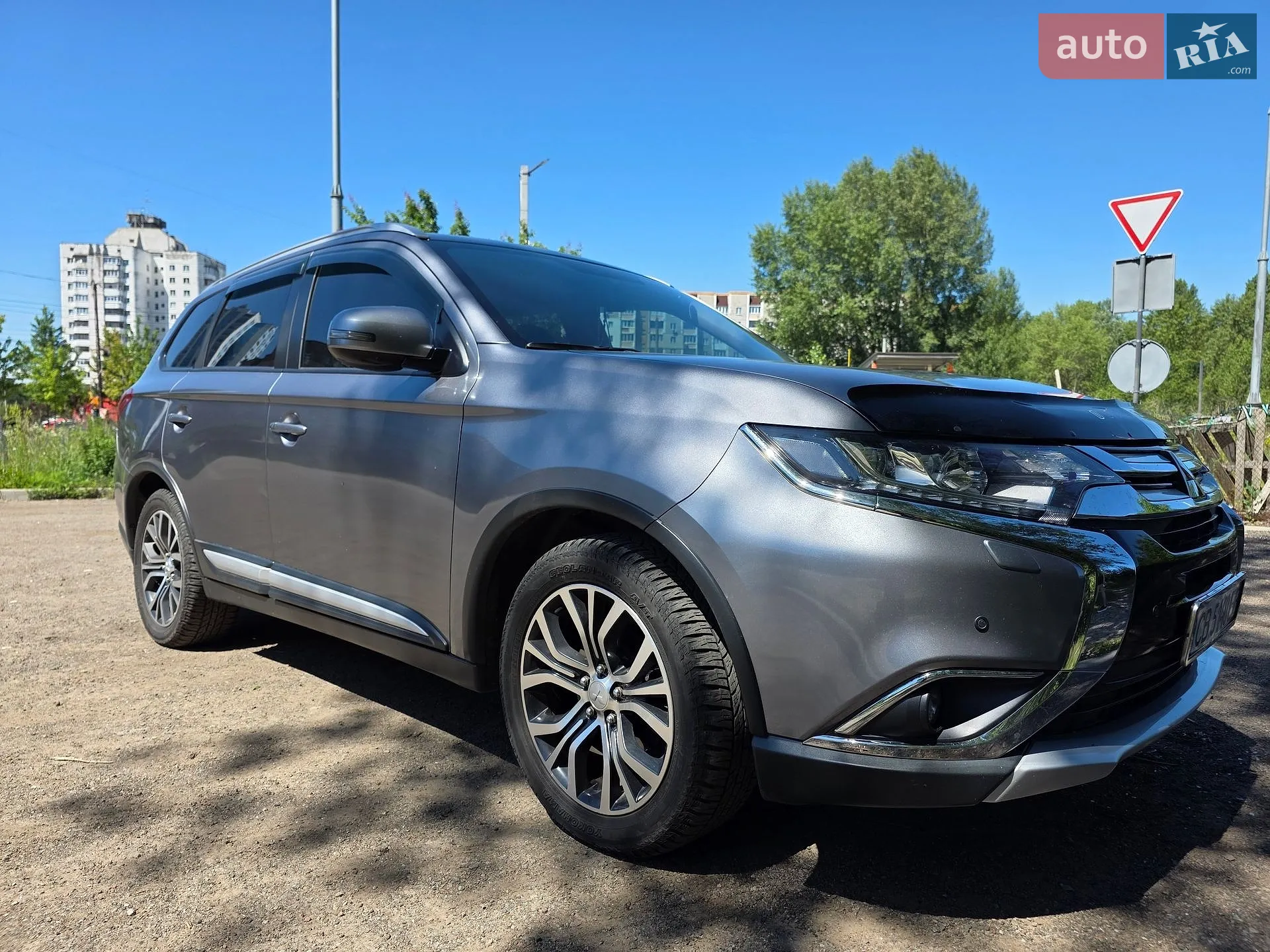 2017 Mitsubishi Outlander - мініатюра 2