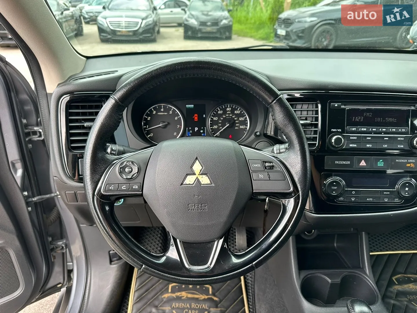 2016 Mitsubishi Outlander - мініатюра 26