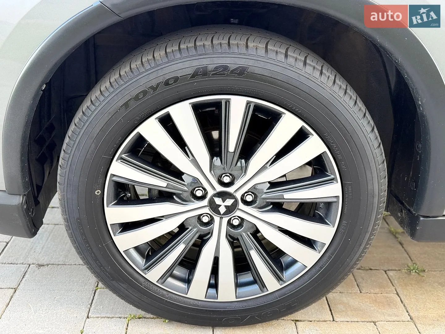 2019 Mitsubishi Outlander - мініатюра 9
