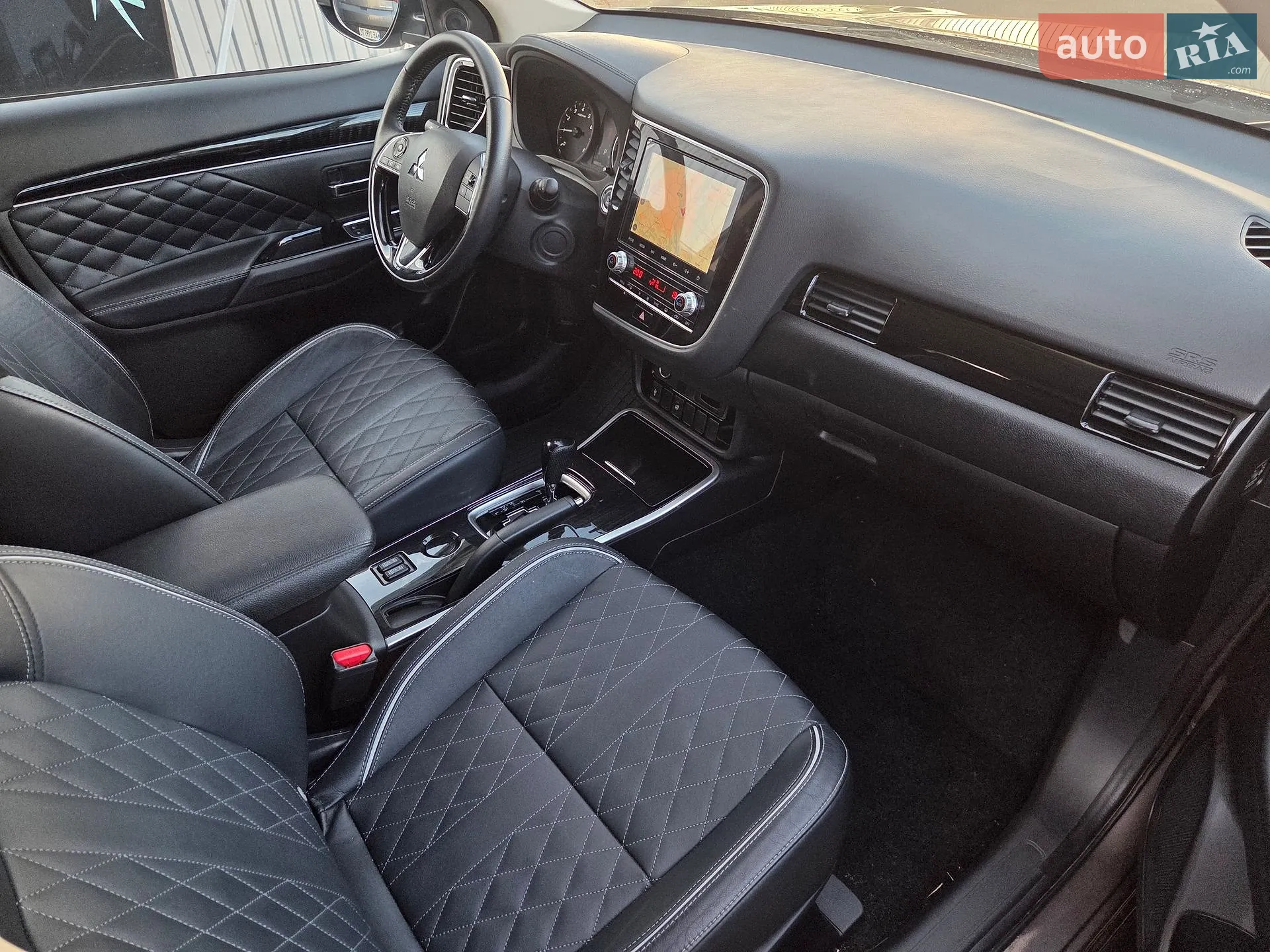 2021 Mitsubishi Outlander - мініатюра 19