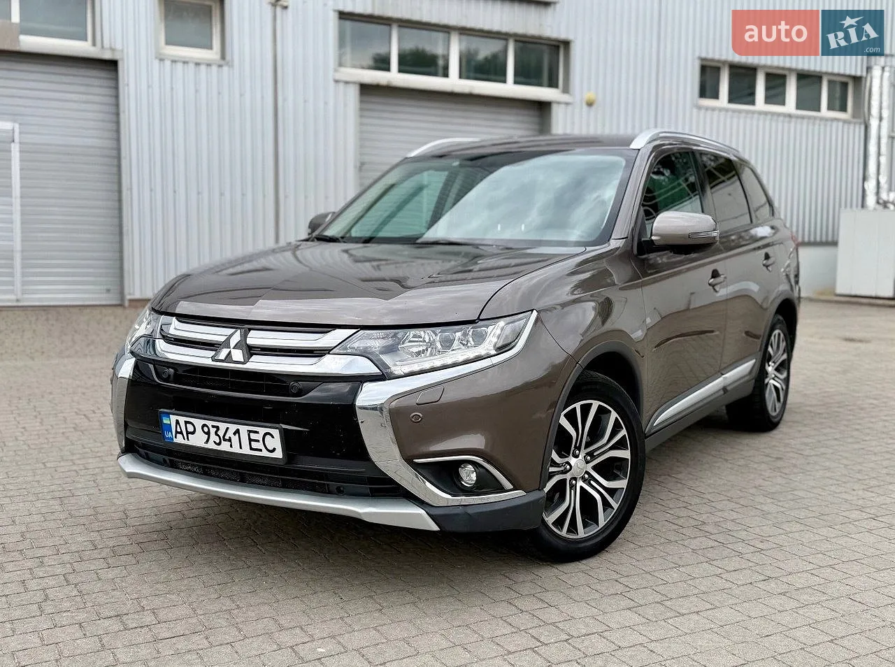 2018 Mitsubishi Outlander - мініатюра 15