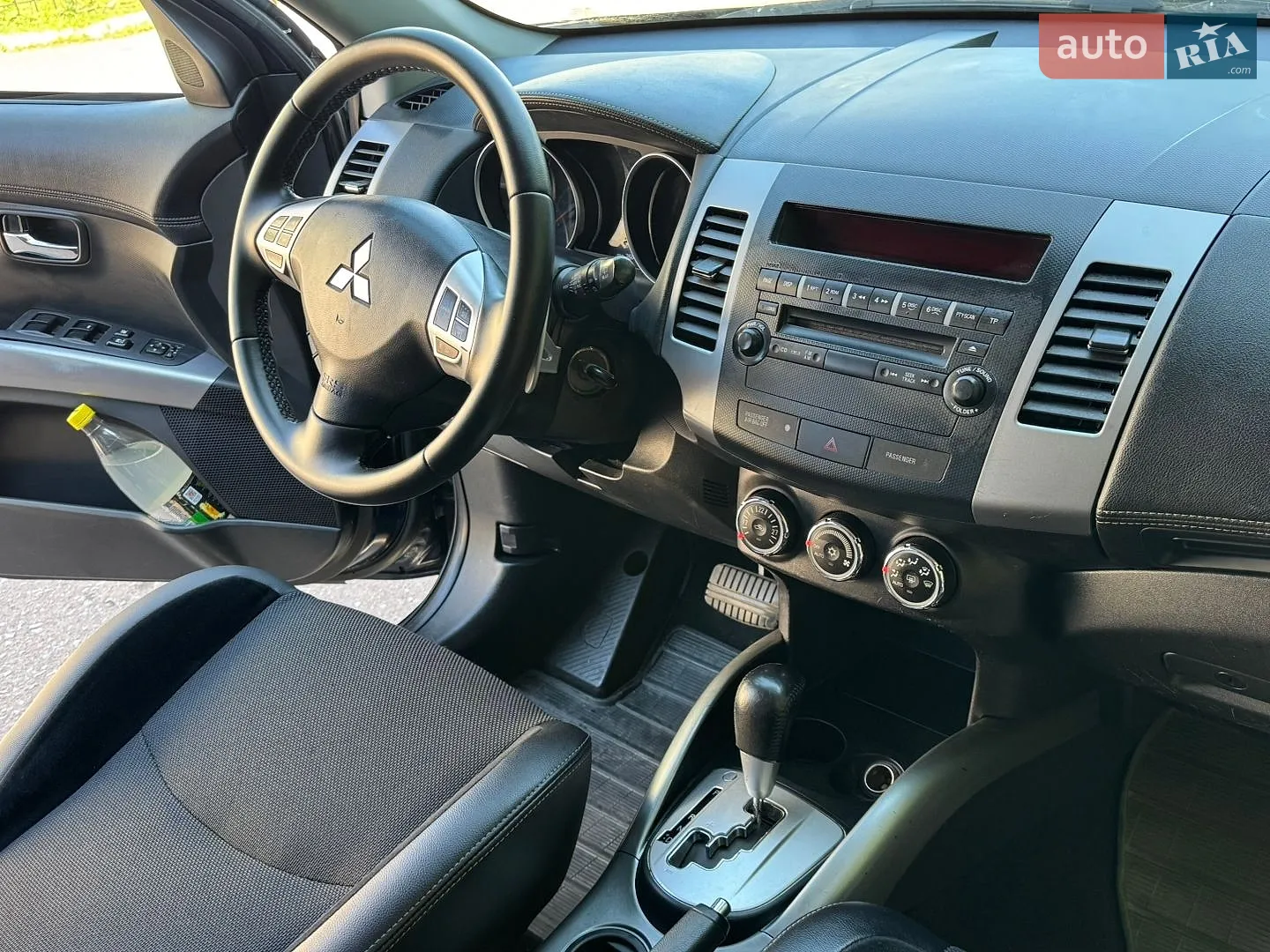 2010 Mitsubishi Outlander - мініатюра 28
