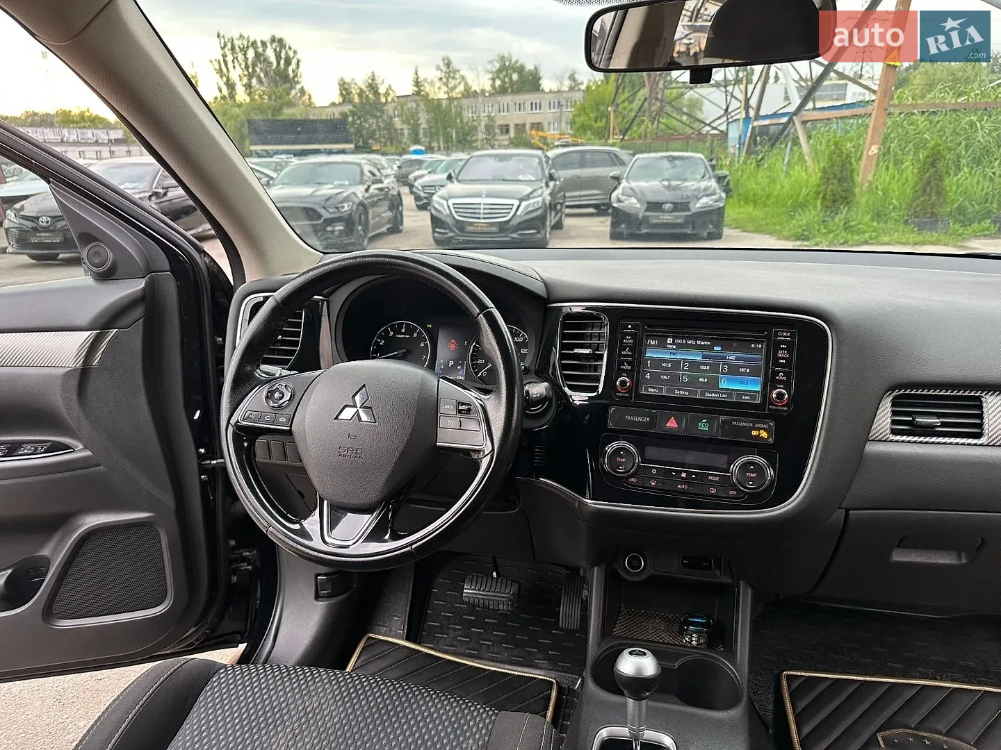 2016 Mitsubishi Outlander - мініатюра 20