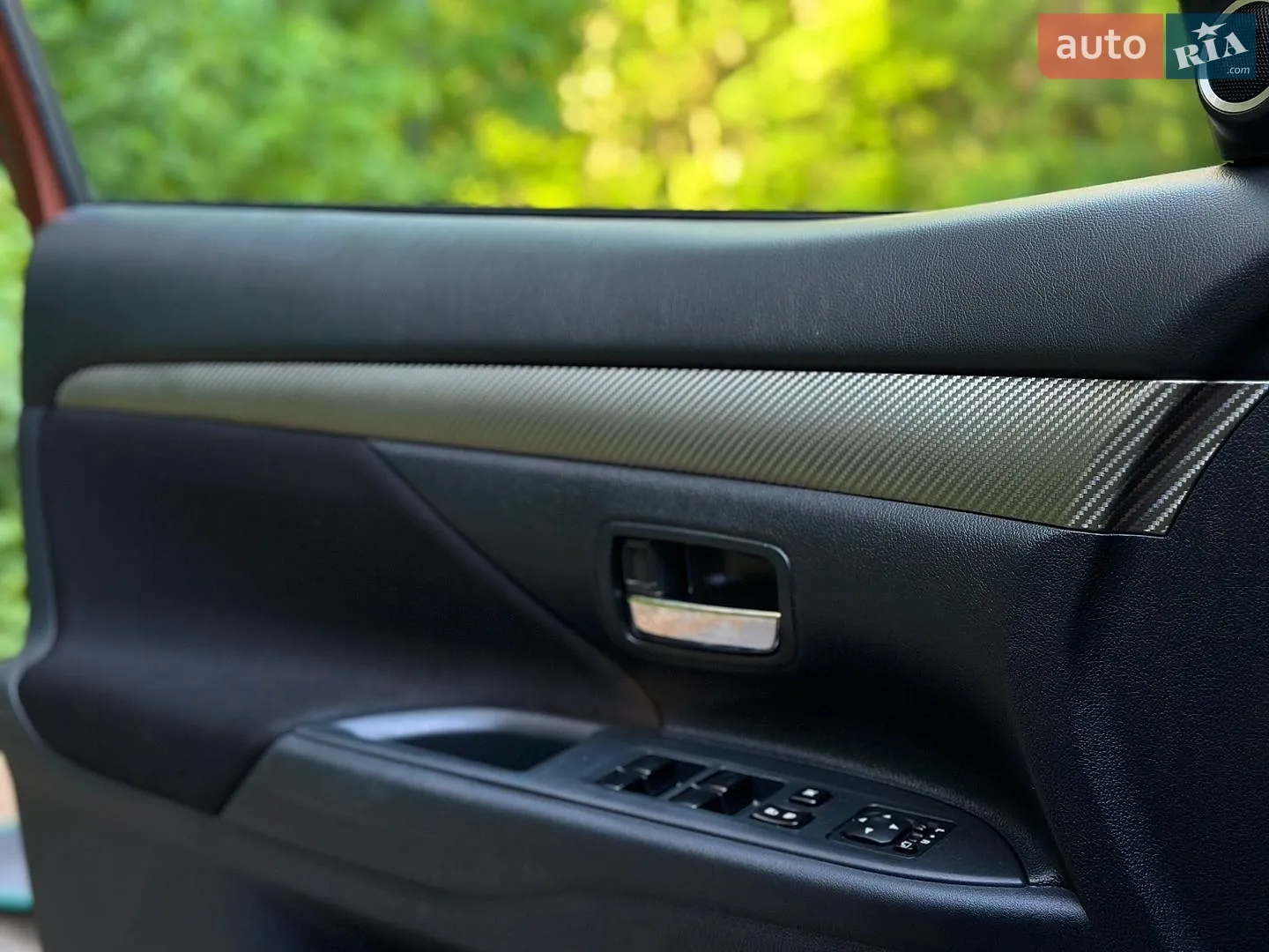 2014 Mitsubishi Outlander - мініатюра 27
