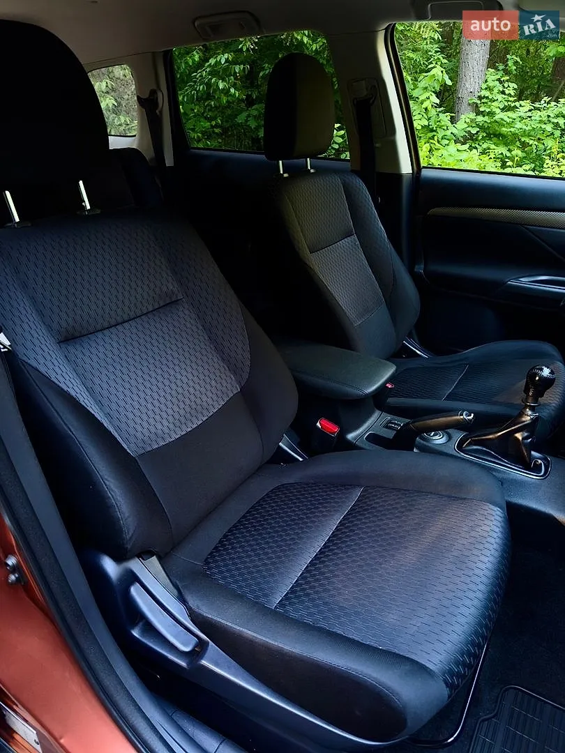 2014 Mitsubishi Outlander - мініатюра 50