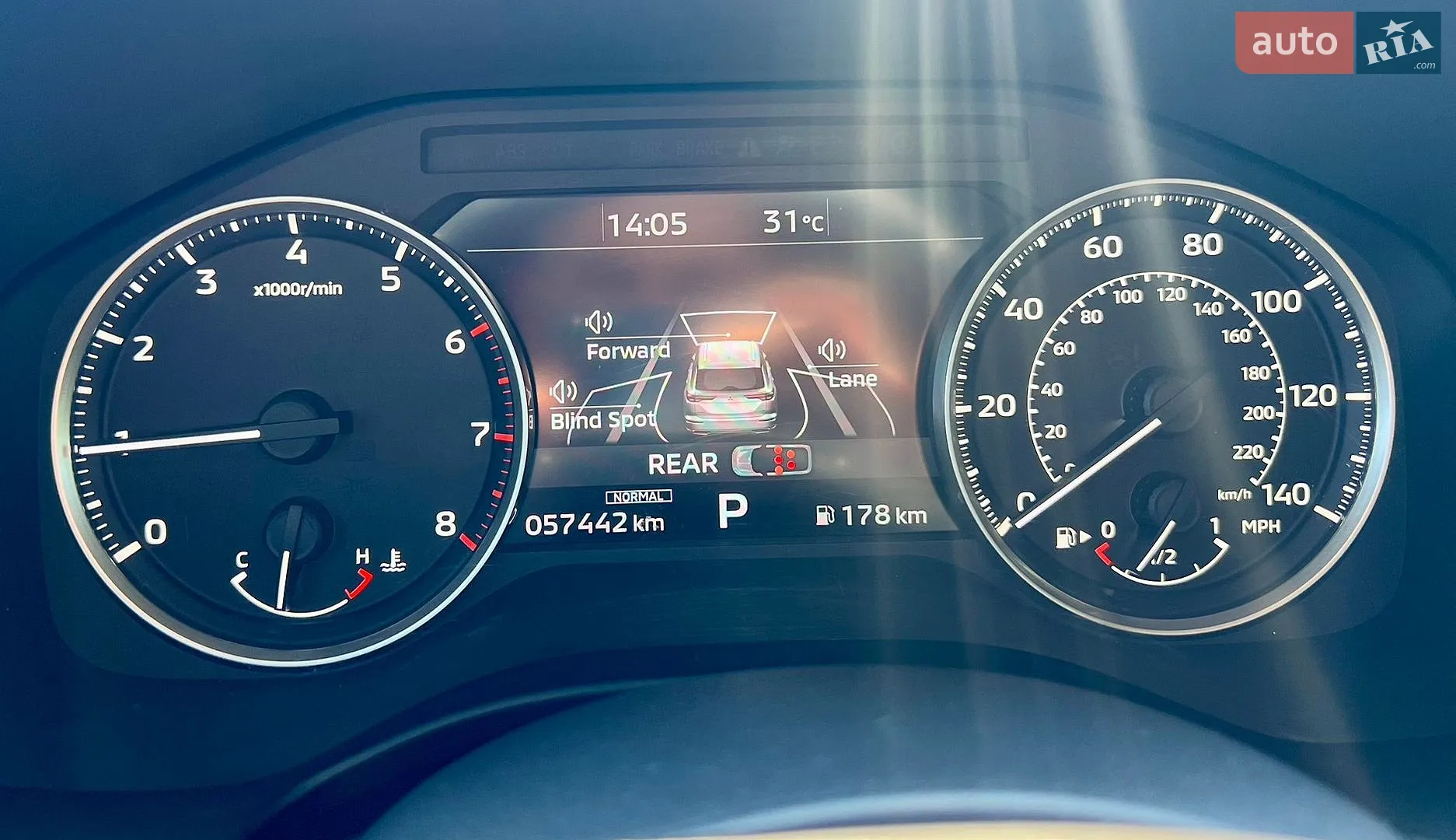 2022 Mitsubishi Outlander - мініатюра 20