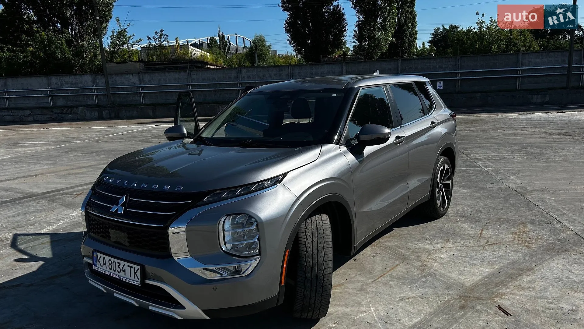2022 Mitsubishi Outlander - мініатюра 19