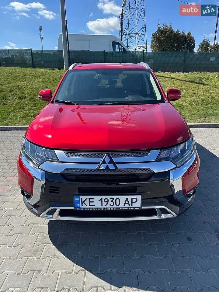 2021 Mitsubishi Outlander - мініатюра 10