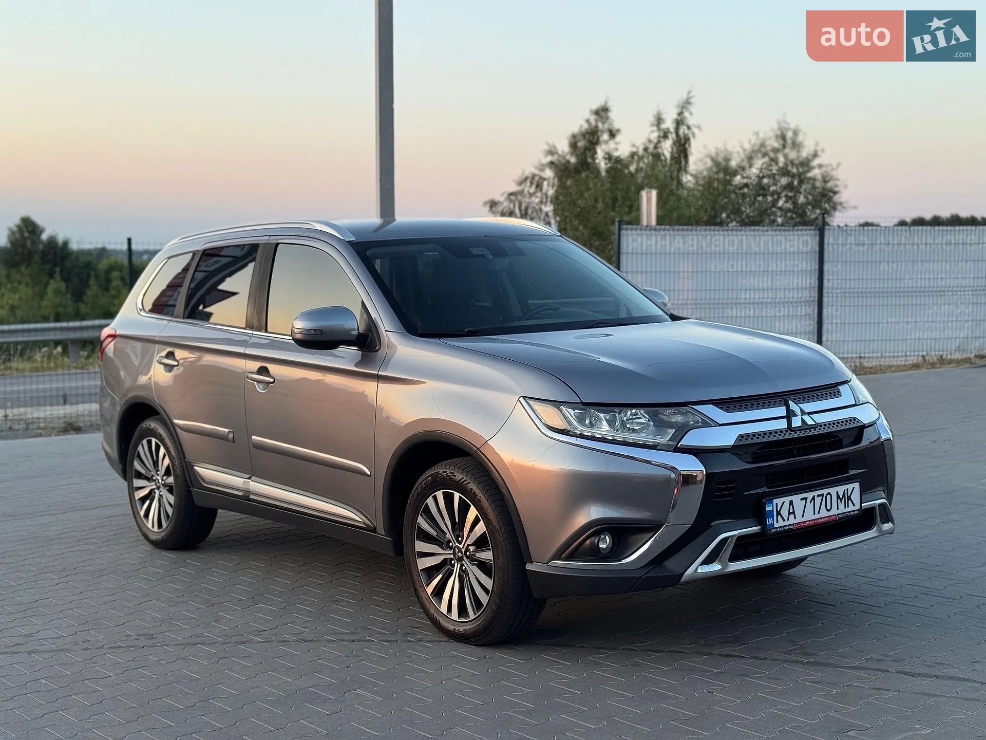 2020 Mitsubishi Outlander - мініатюра 19