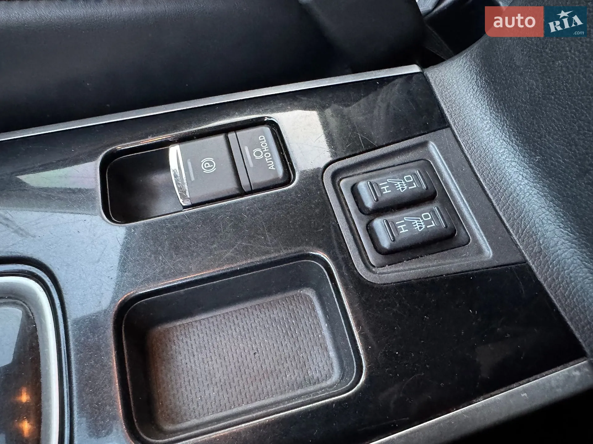 2020 Mitsubishi Outlander - мініатюра 31