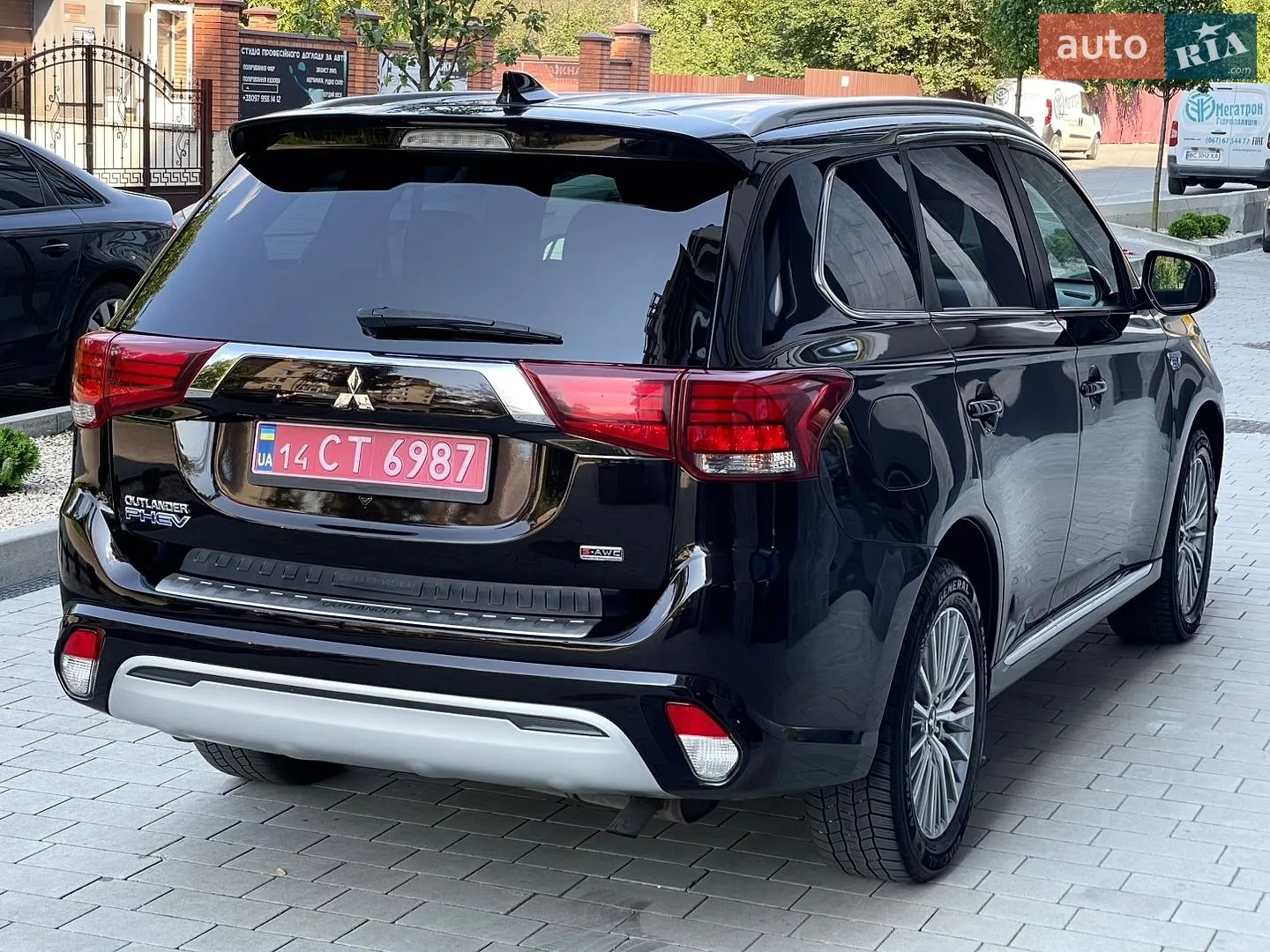 2020 Mitsubishi Outlander - мініатюра 6