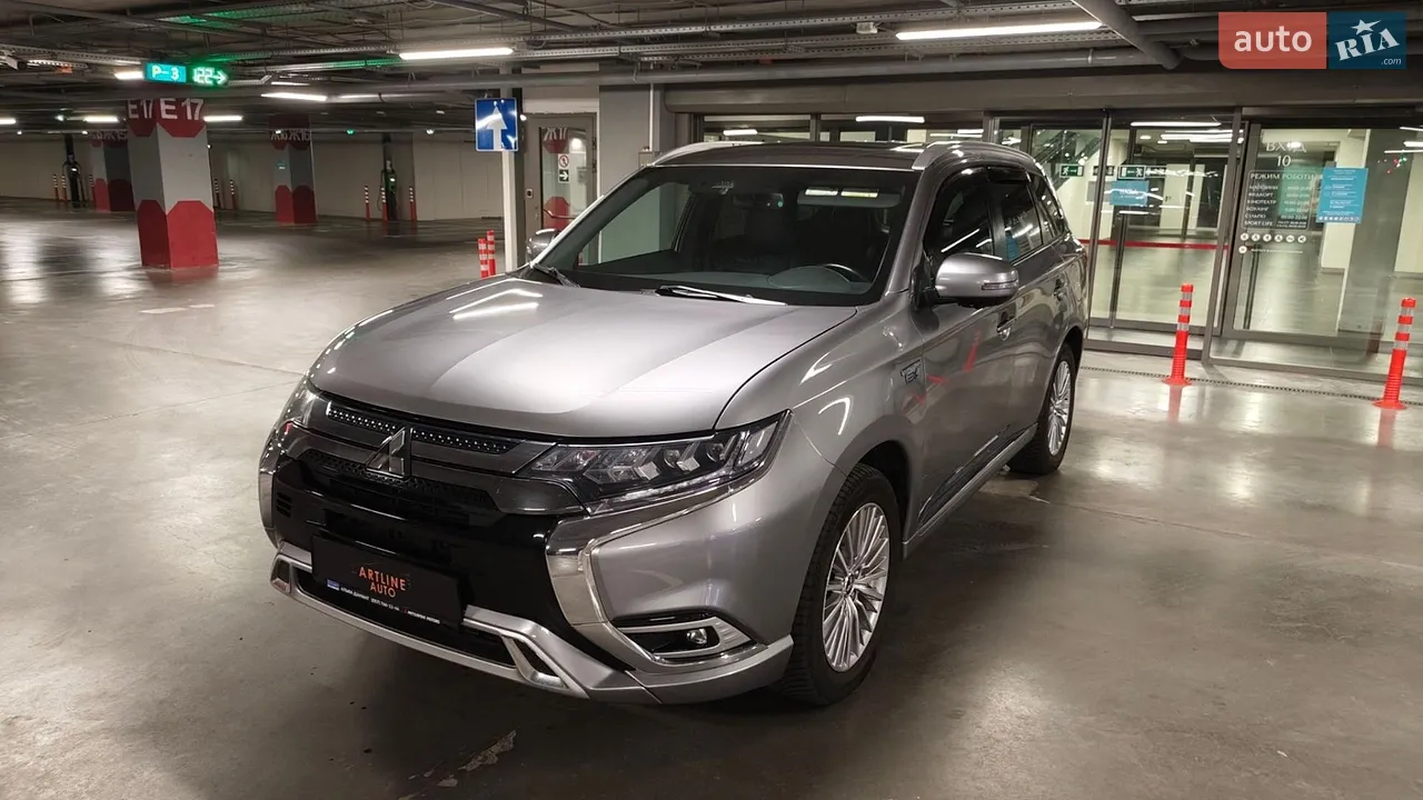 2022 Mitsubishi Outlander - мініатюра 20