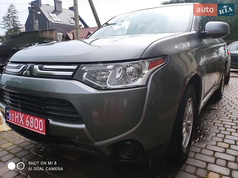 Mitsubishi Outlander
