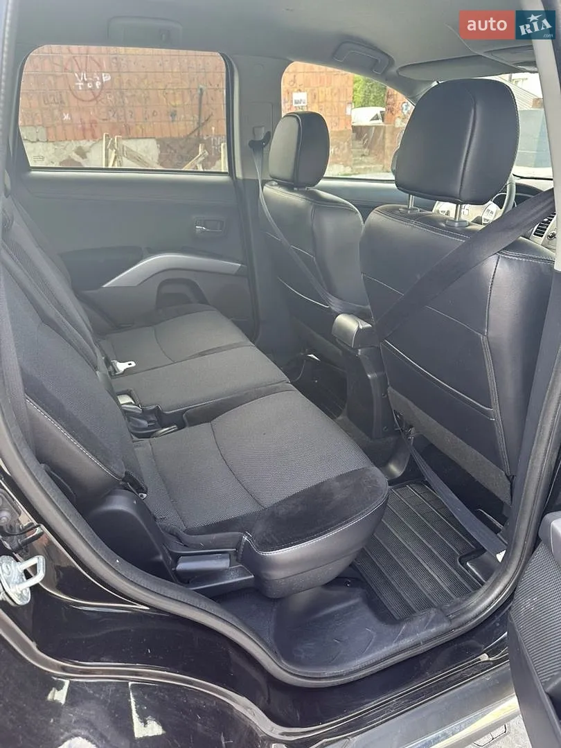 2011 Mitsubishi Outlander - мініатюра 27