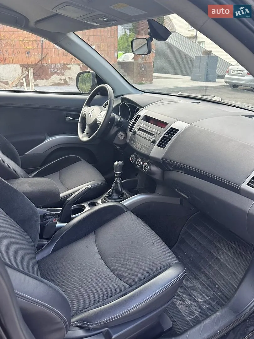 2011 Mitsubishi Outlander - мініатюра 30