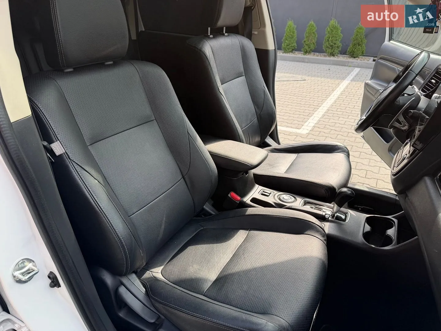 2016 Mitsubishi Outlander - мініатюра 61