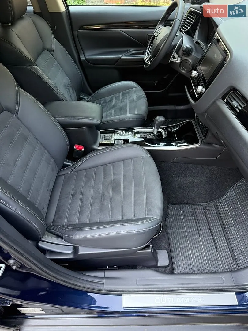 2021 Mitsubishi Outlander - мініатюра 14
