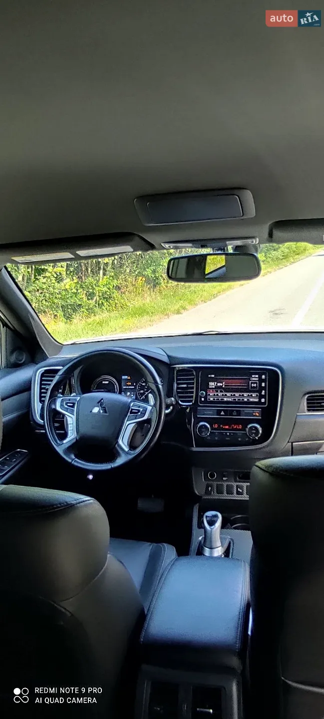 2019 Mitsubishi Outlander - мініатюра 10
