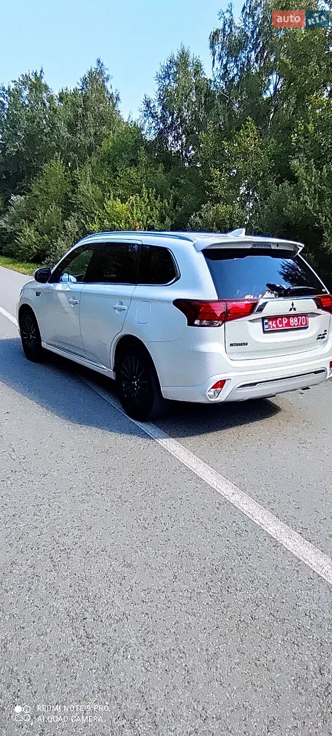 2019 Mitsubishi Outlander - мініатюра 3
