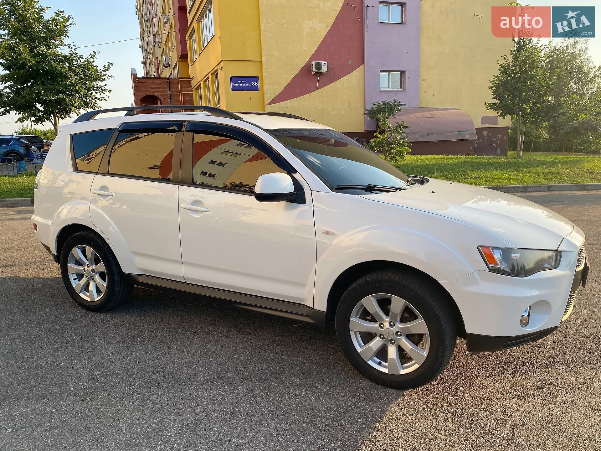 2010 Mitsubishi Outlander - мініатюра 5