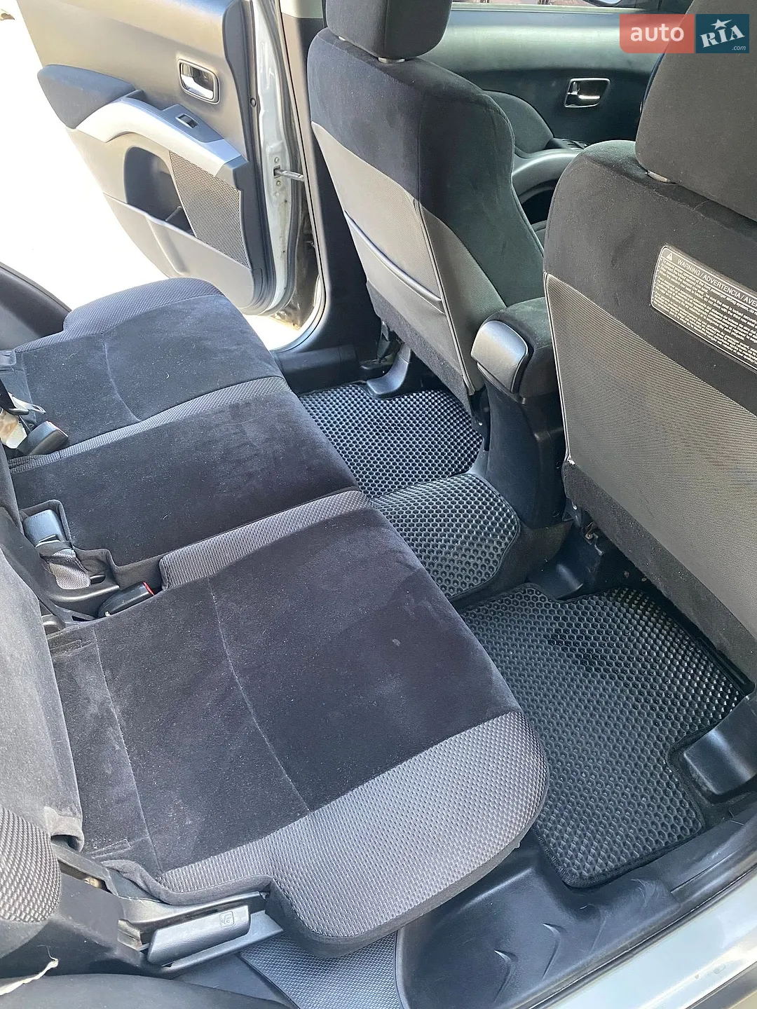 2010 Mitsubishi Outlander - мініатюра 19