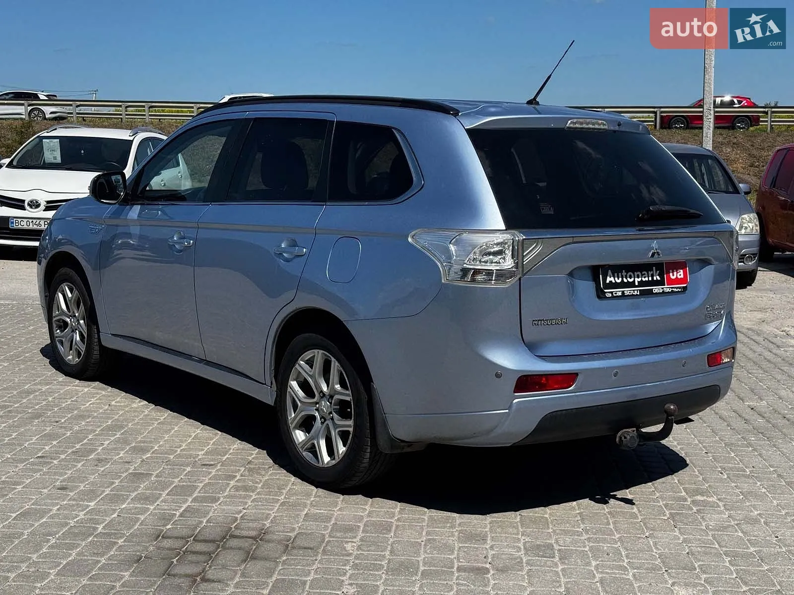 2013 Mitsubishi Outlander - мініатюра 10