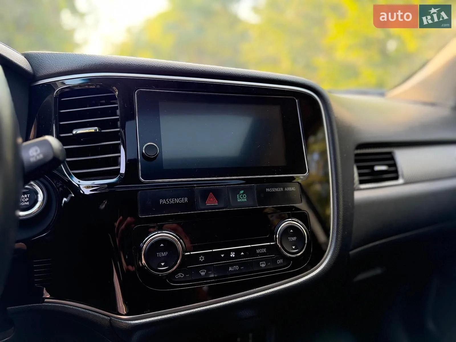 2017 Mitsubishi Outlander - мініатюра 19
