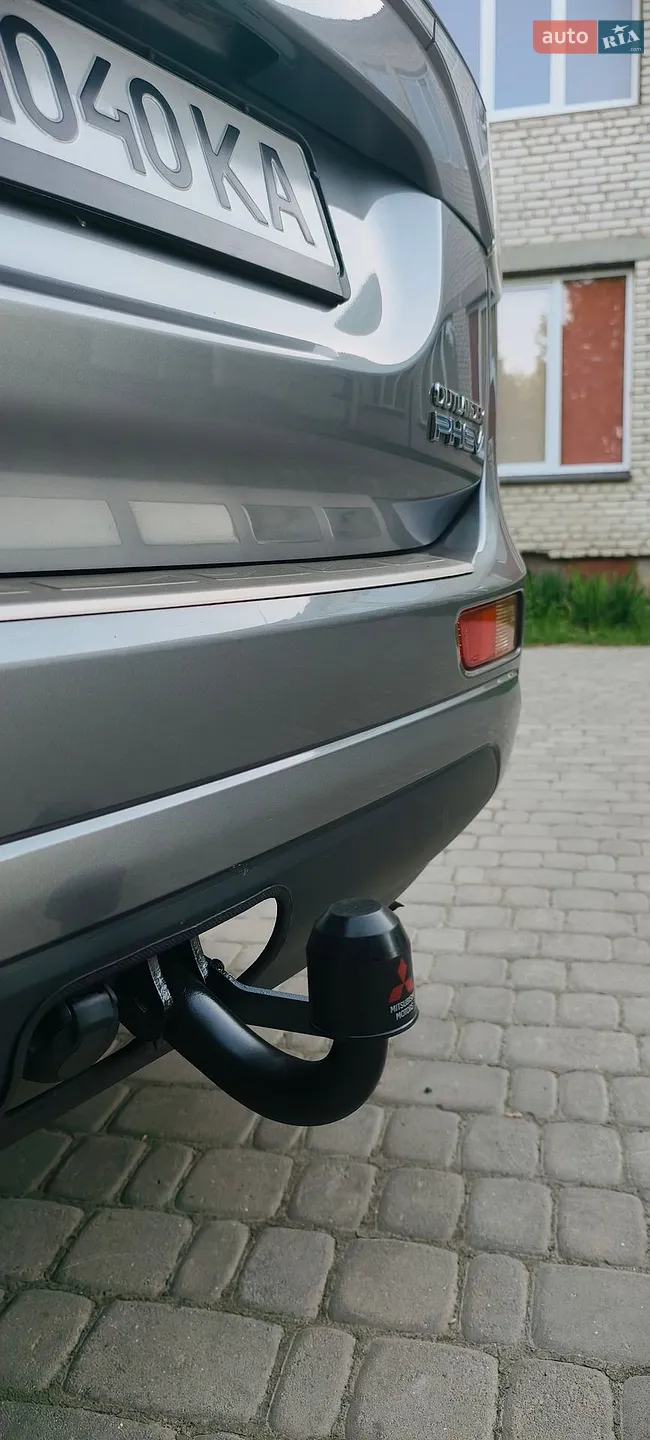 2013 Mitsubishi Outlander - мініатюра 18
