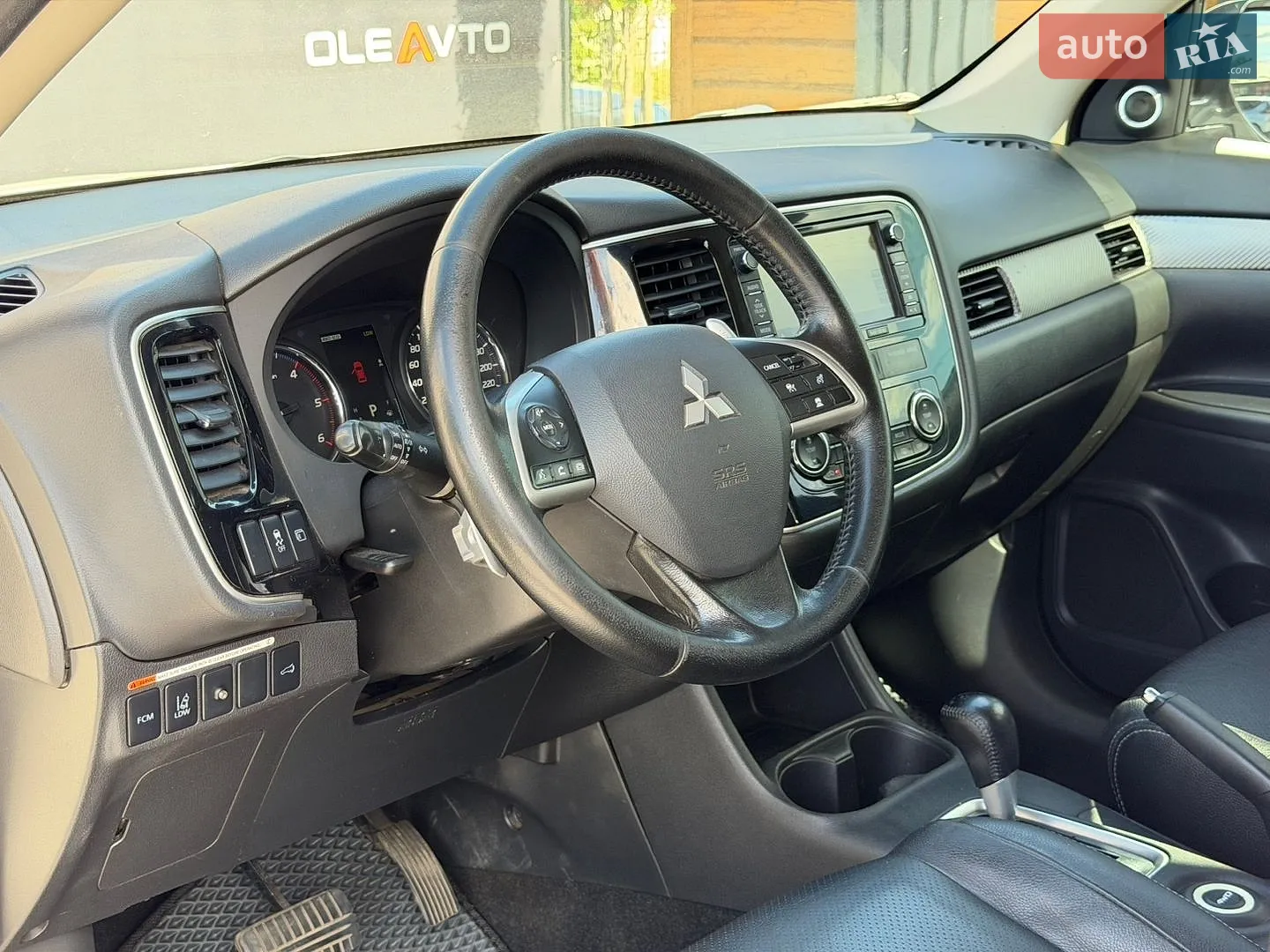 2014 Mitsubishi Outlander - мініатюра 34