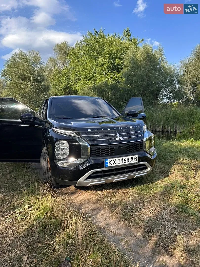 2022 Mitsubishi Outlander - мініатюра 4