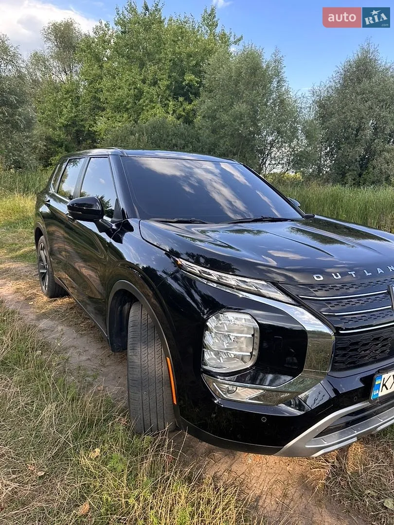 2022 Mitsubishi Outlander - мініатюра 7