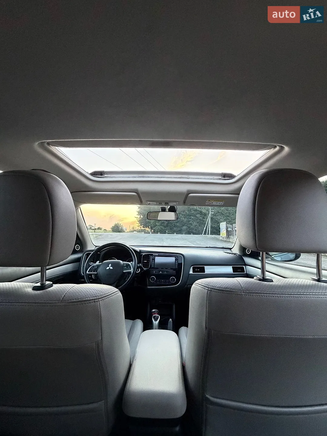 2014 Mitsubishi Outlander - мініатюра 11