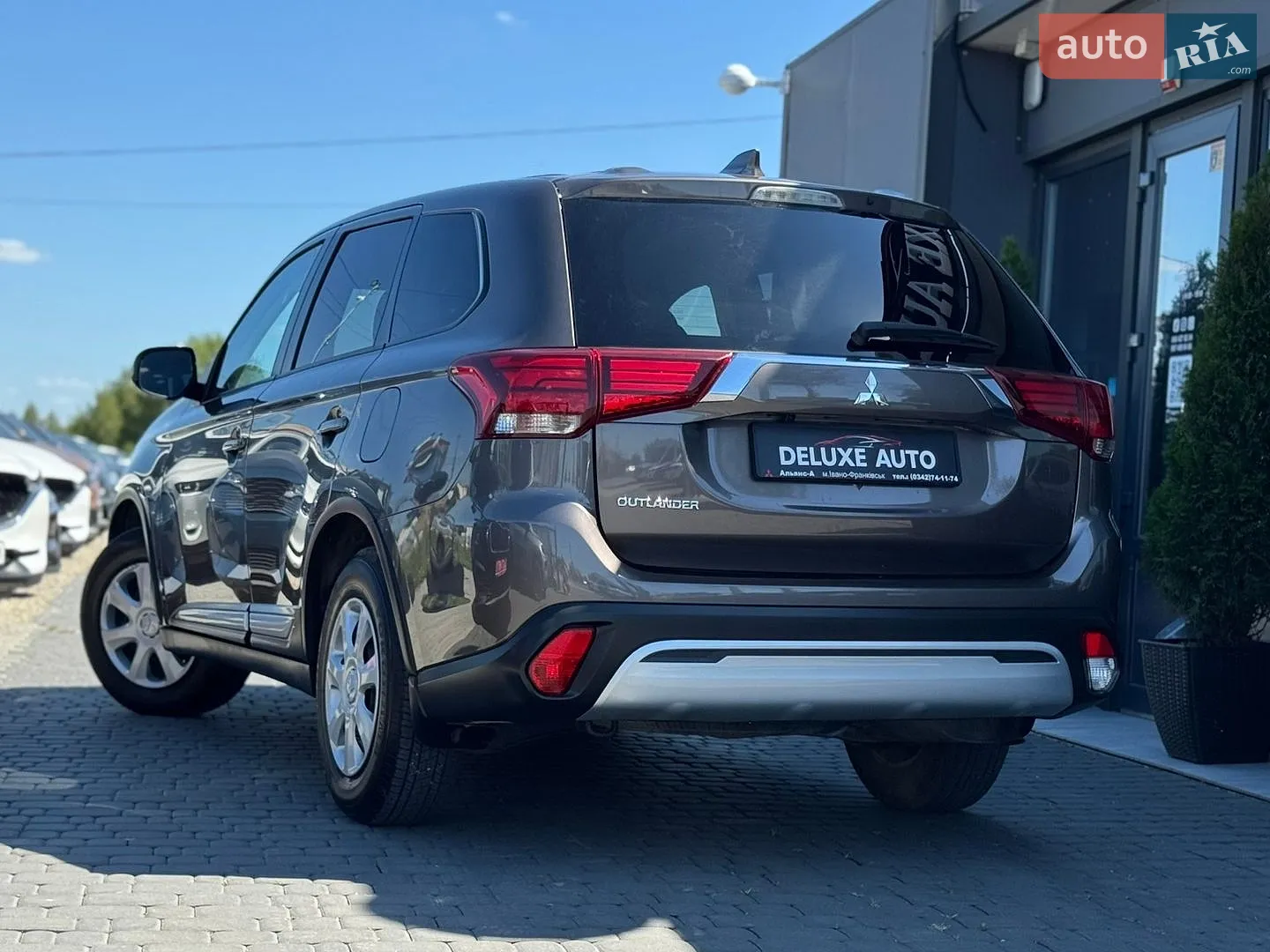 2023 Mitsubishi Outlander - мініатюра 8