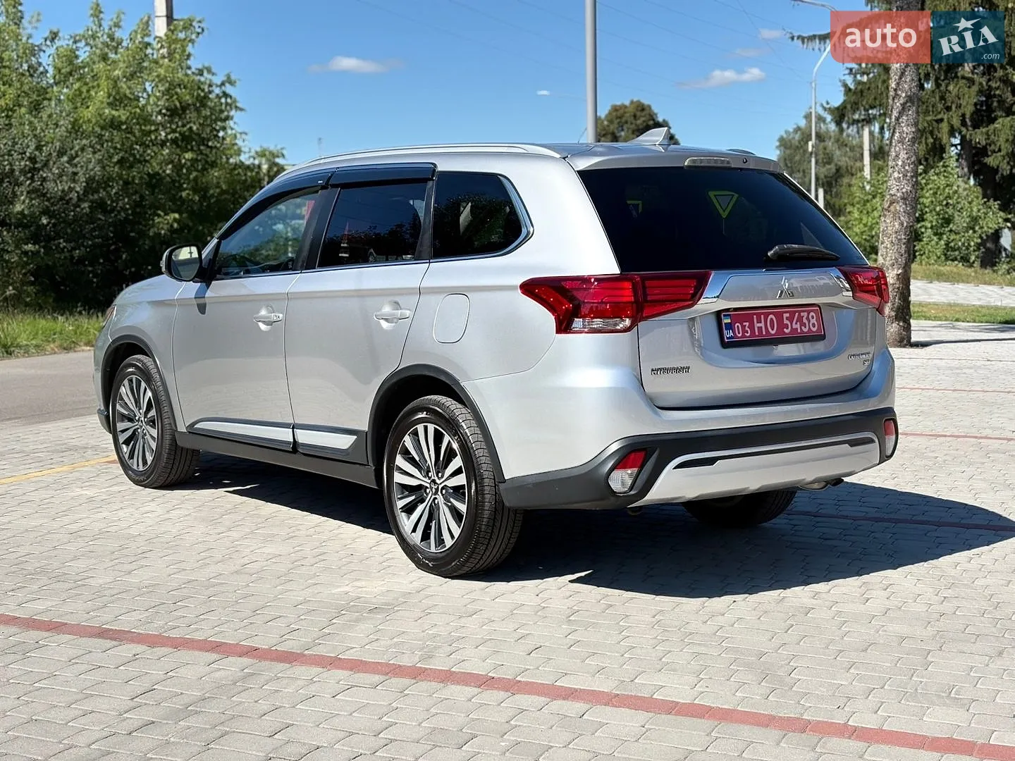 2019 Mitsubishi Outlander - мініатюра 4