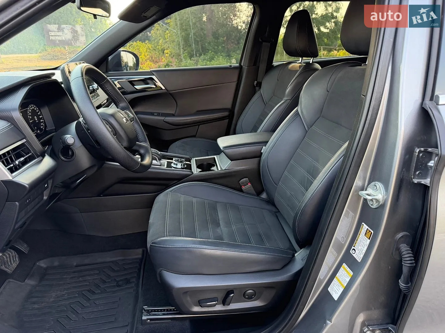 2023 Mitsubishi Outlander - мініатюра 54