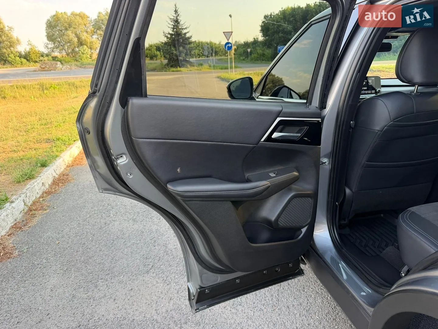 2023 Mitsubishi Outlander - мініатюра 67