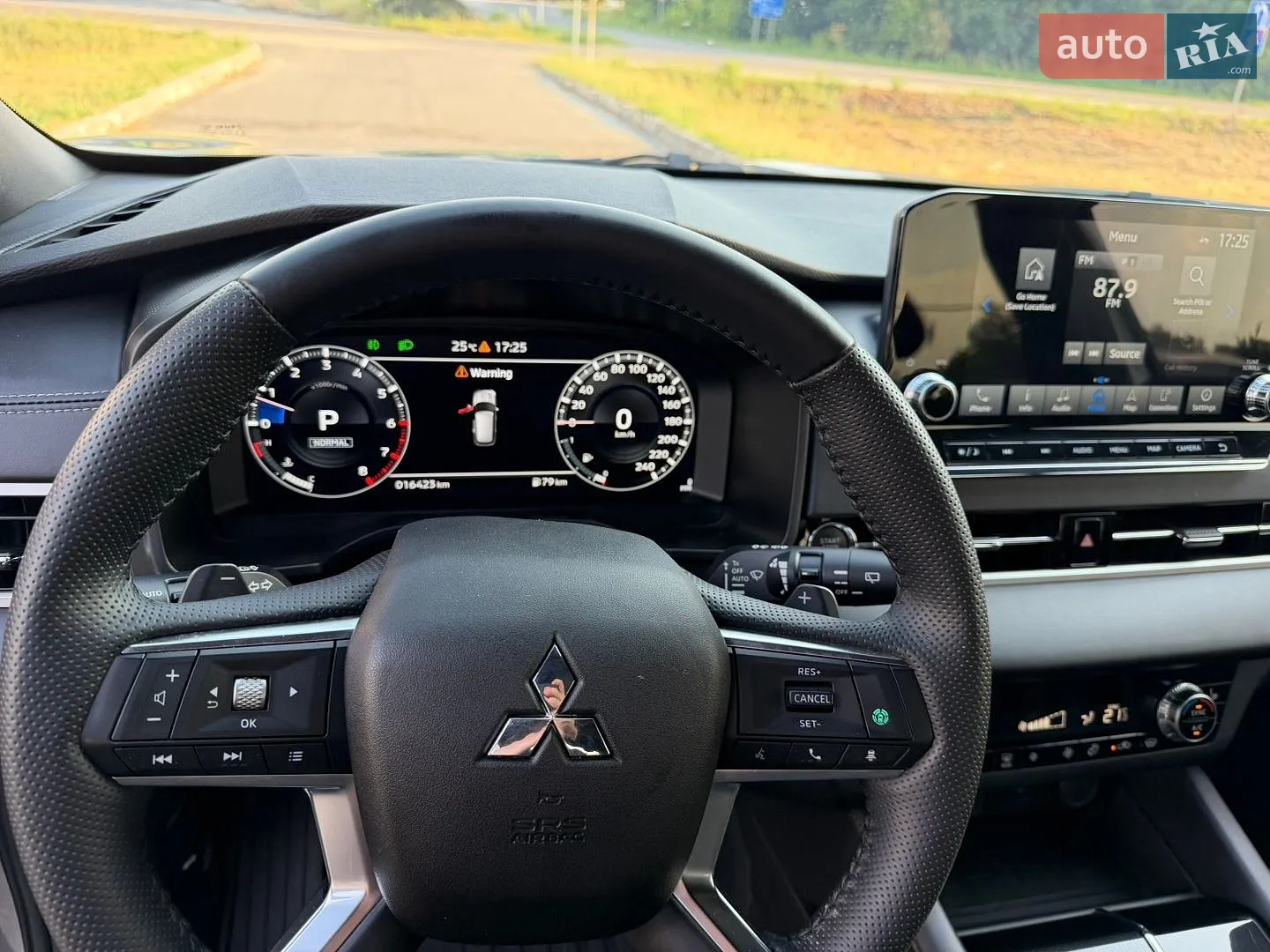 2023 Mitsubishi Outlander - мініатюра 65