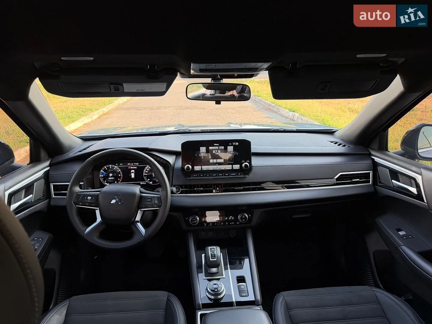 2023 Mitsubishi Outlander - мініатюра 71