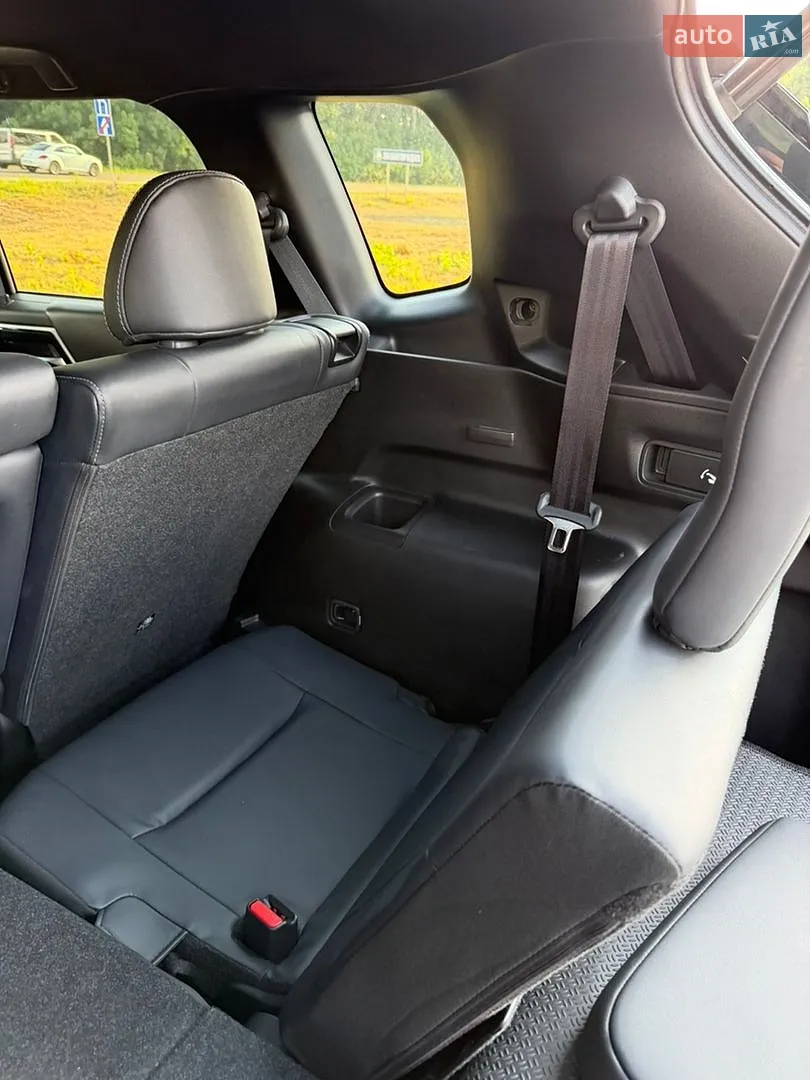 2023 Mitsubishi Outlander - мініатюра 100