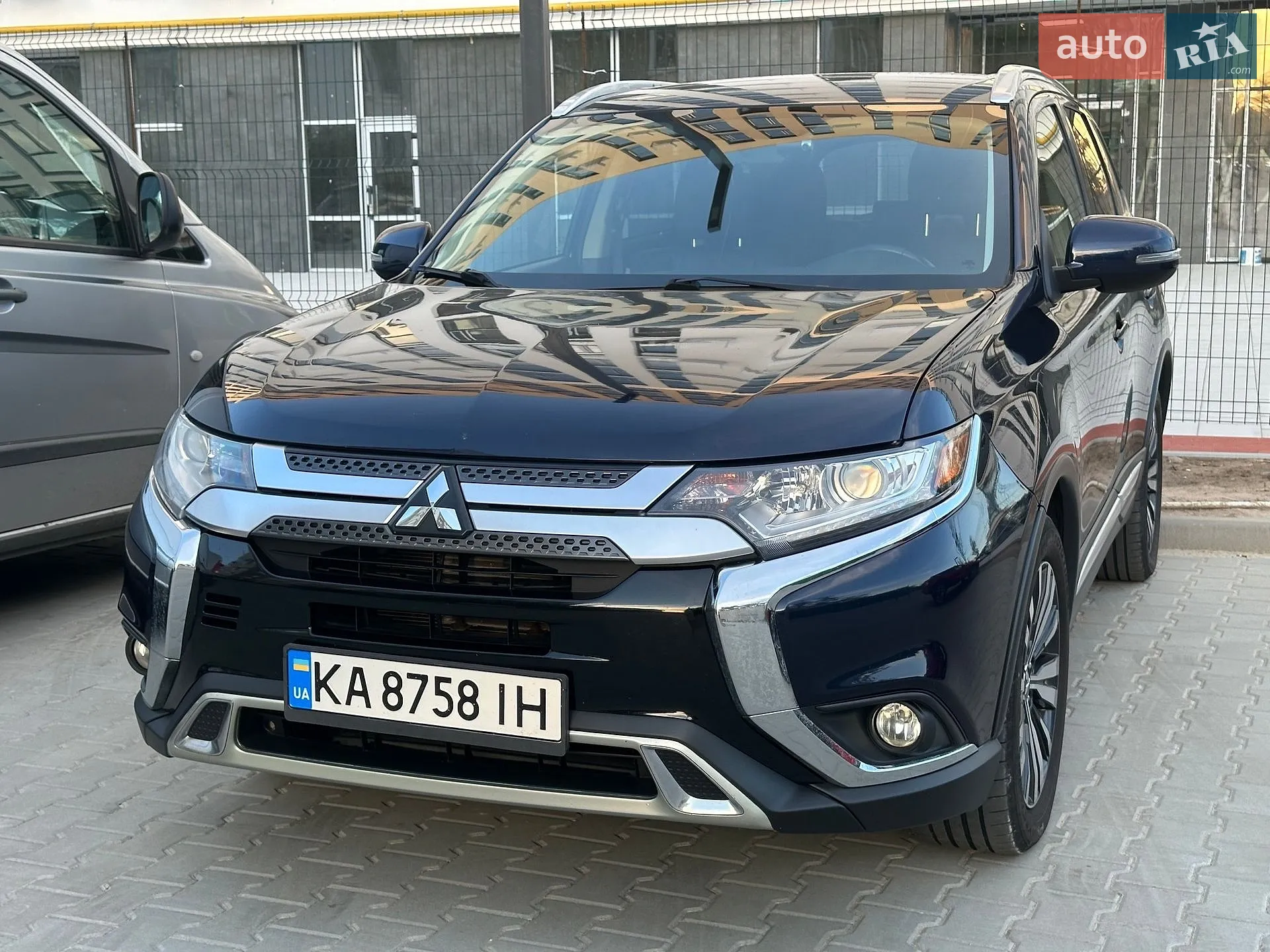 2019 Mitsubishi Outlander - мініатюра 4