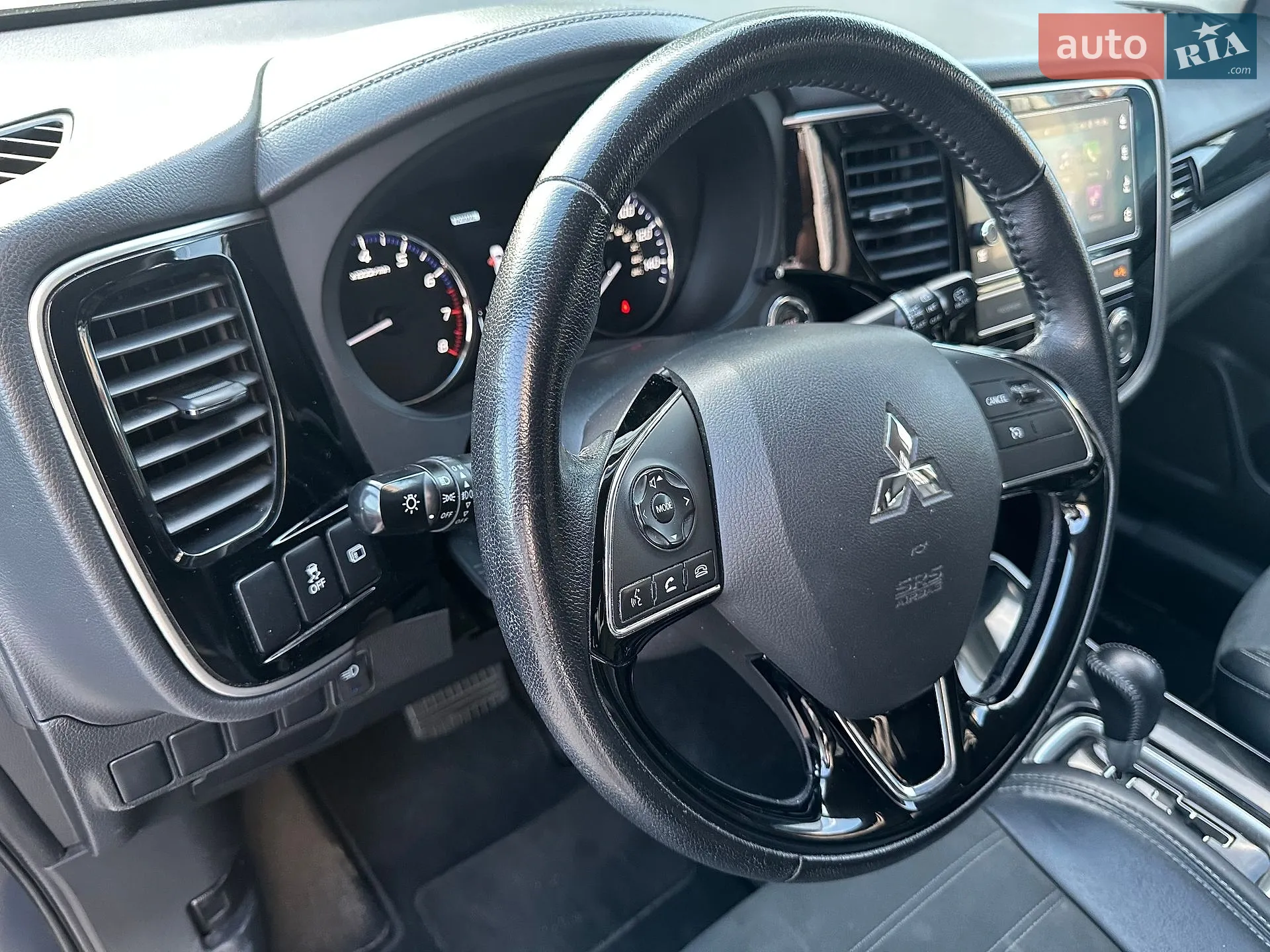 2019 Mitsubishi Outlander - мініатюра 12