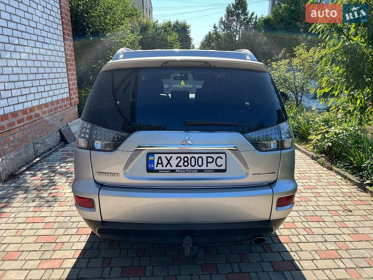 2010 Mitsubishi Outlander - мініатюра 6