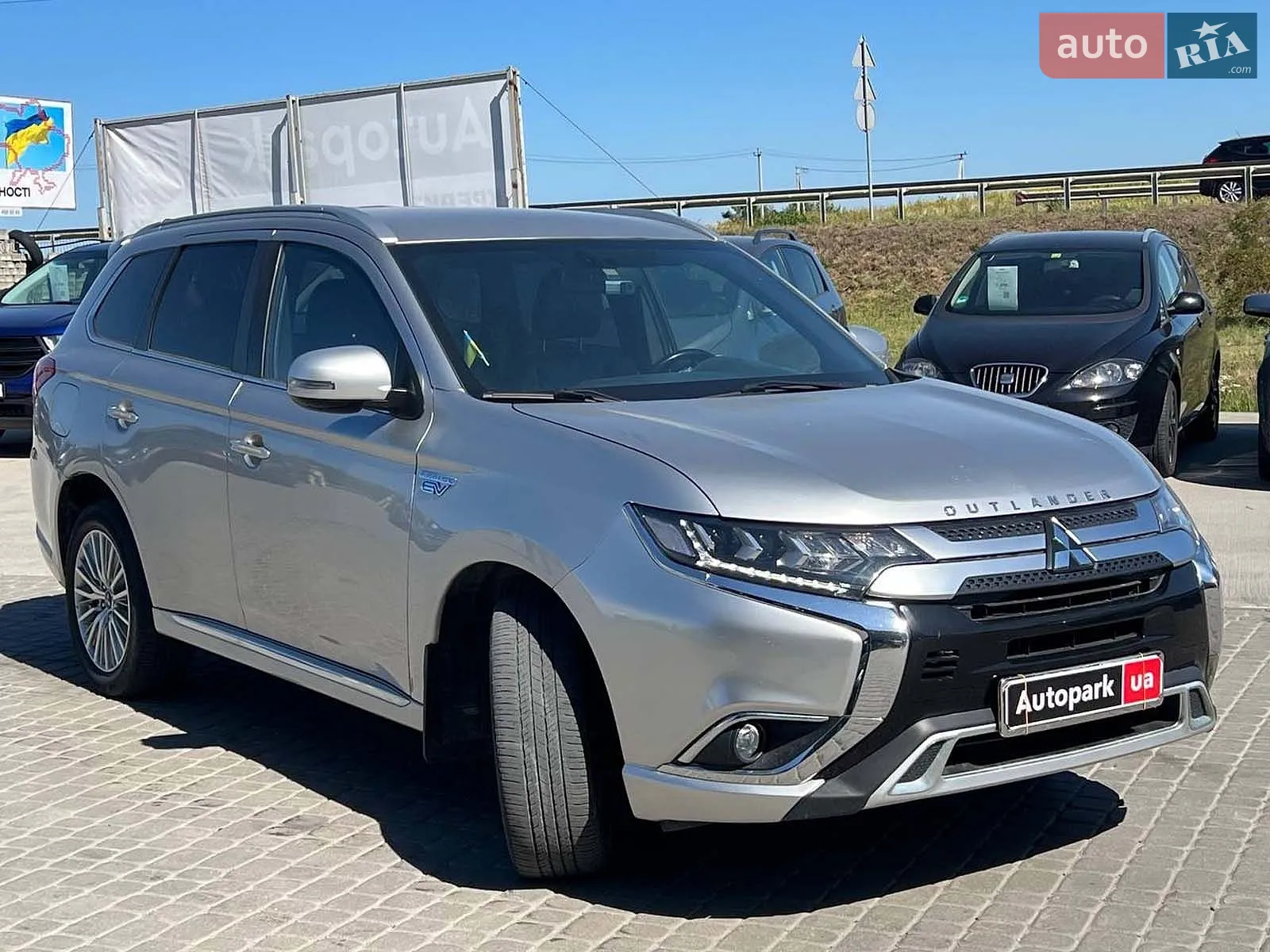 2019 Mitsubishi Outlander - мініатюра 12