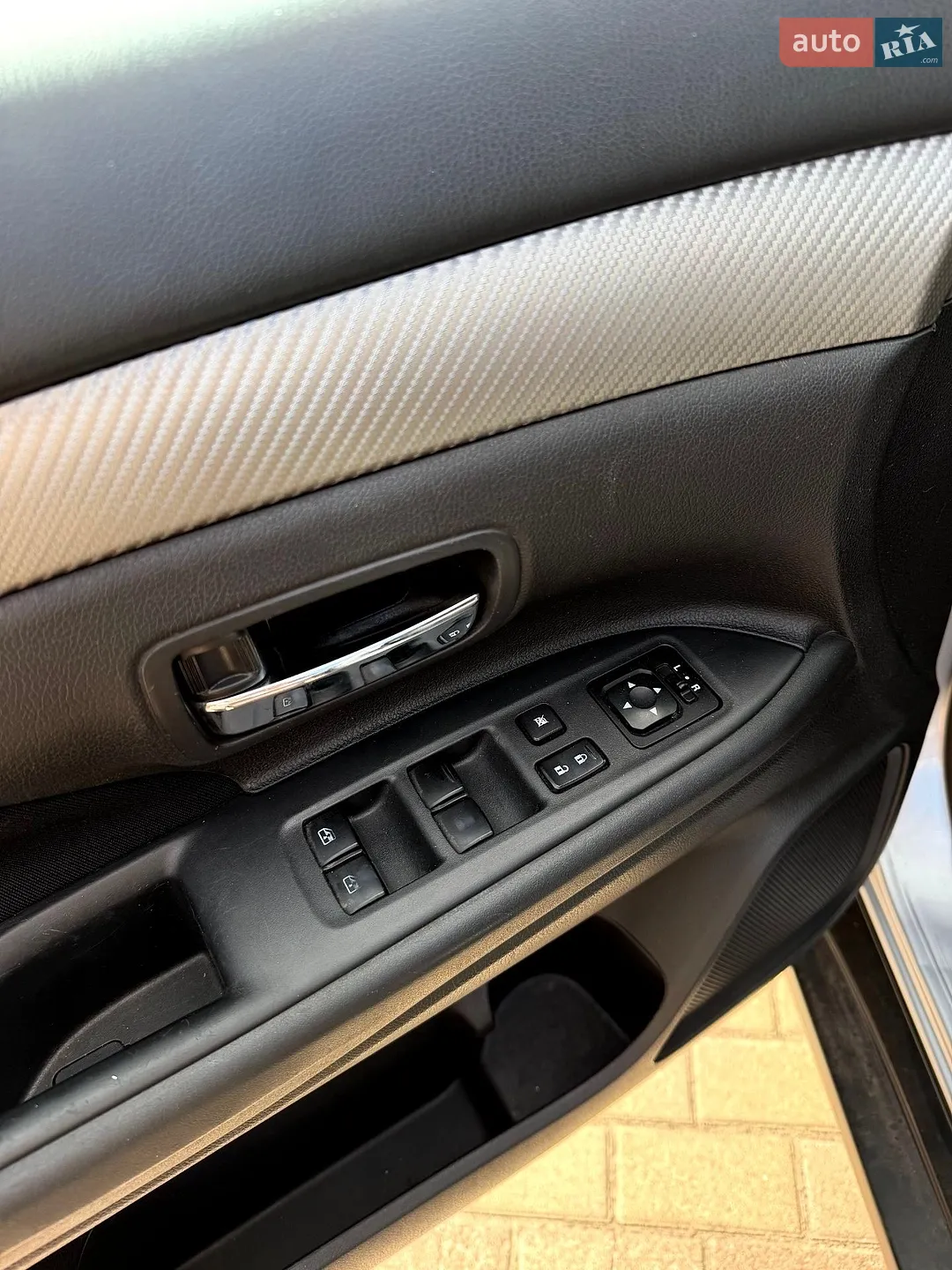 2015 Mitsubishi Outlander - мініатюра 9